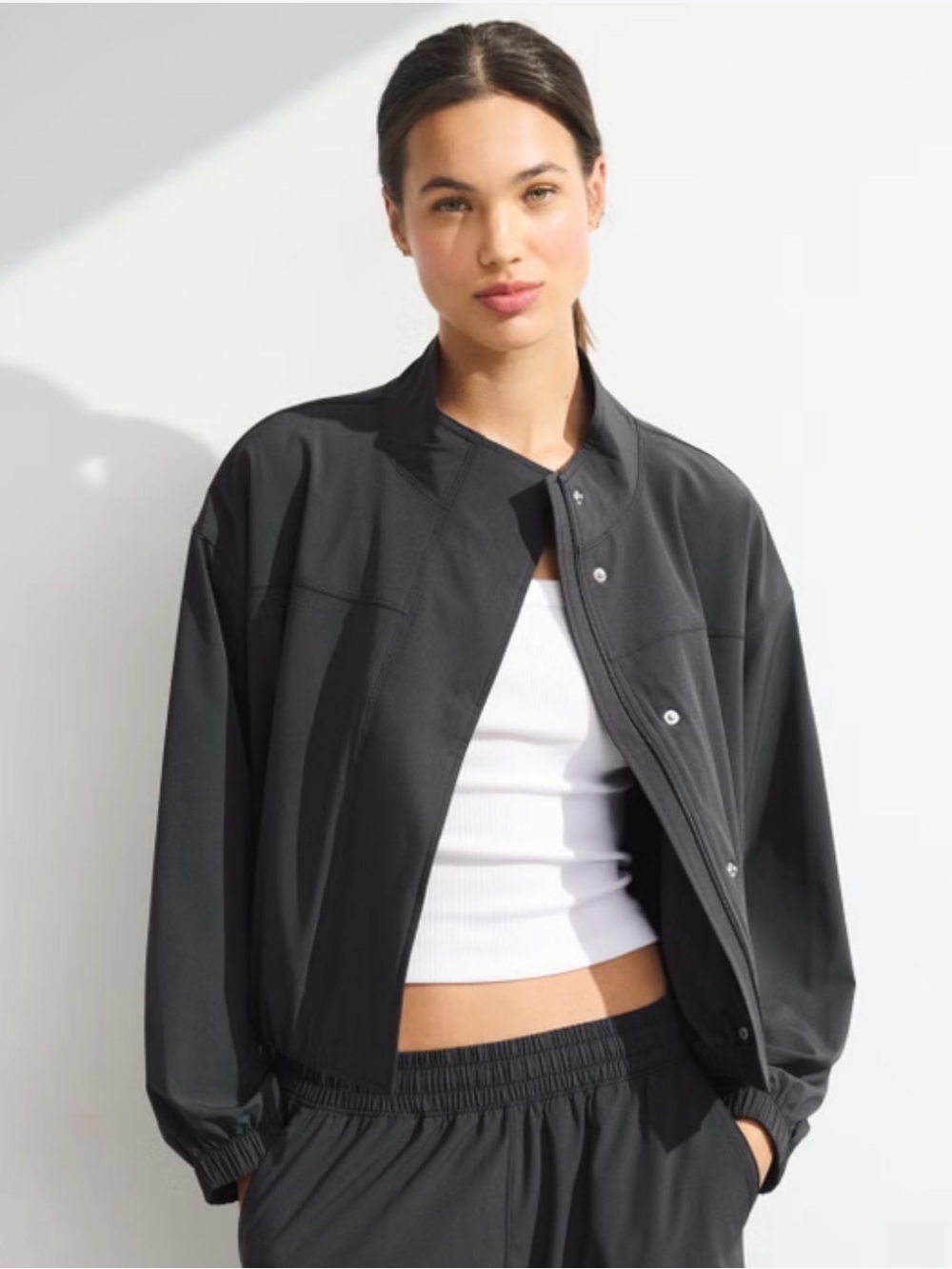 Abercrombie YPB Women’s Gray Bomber Motion Tek Jacket Large Athletic Casual